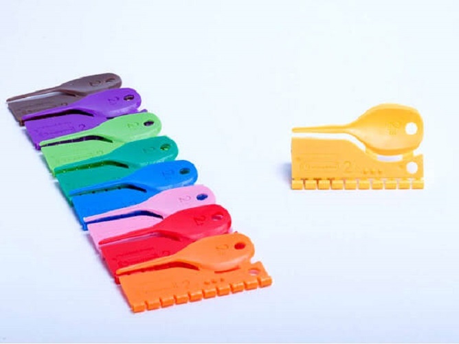 SisalFibre ap25 - Plastic Finch Split Leg Bands with tool - Easy to use plastic leg bands for family identification