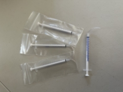 Glamorous Gouldians micro-syringe - great for force feeding sick or injured birds - also good for hand feeding finches